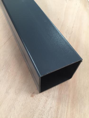 Poteau Droit PVC Anthracite 76x76x2,5 mm/ml